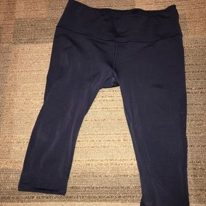 Lululemon Crops/ Reveal Crop